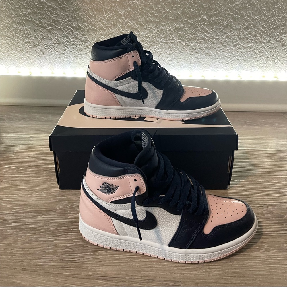 Woman Jordan 1 Bubblegum
